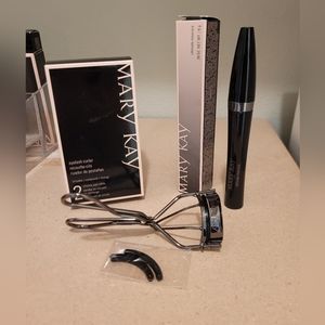 Combo Mary Kay Ultimate Mascara (black) and Eyelash Curler